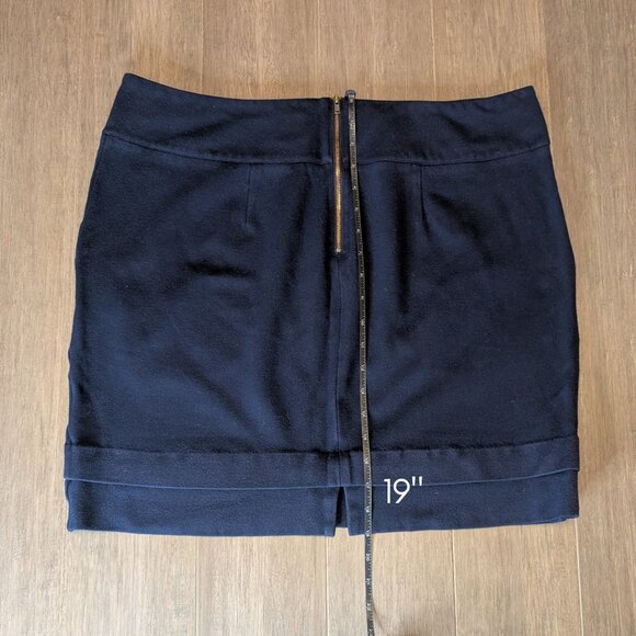 CAbi, Double Layer Knit Mini Skirt, Navy Blue, Sz 16 - Picture 5 of 9